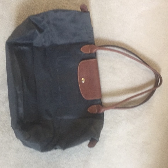 Longchamp Handbags - Longchamp Large Le Pliage Tote